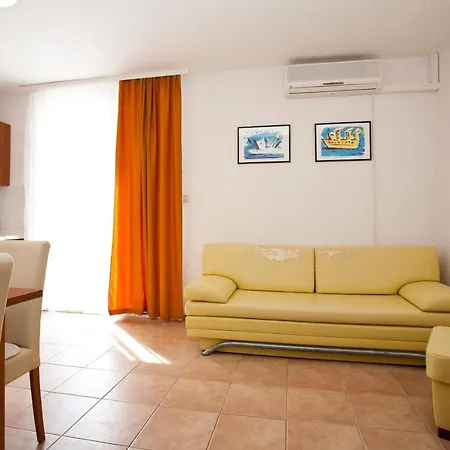 Glibo Near The Sea And Town Center! Apartment *